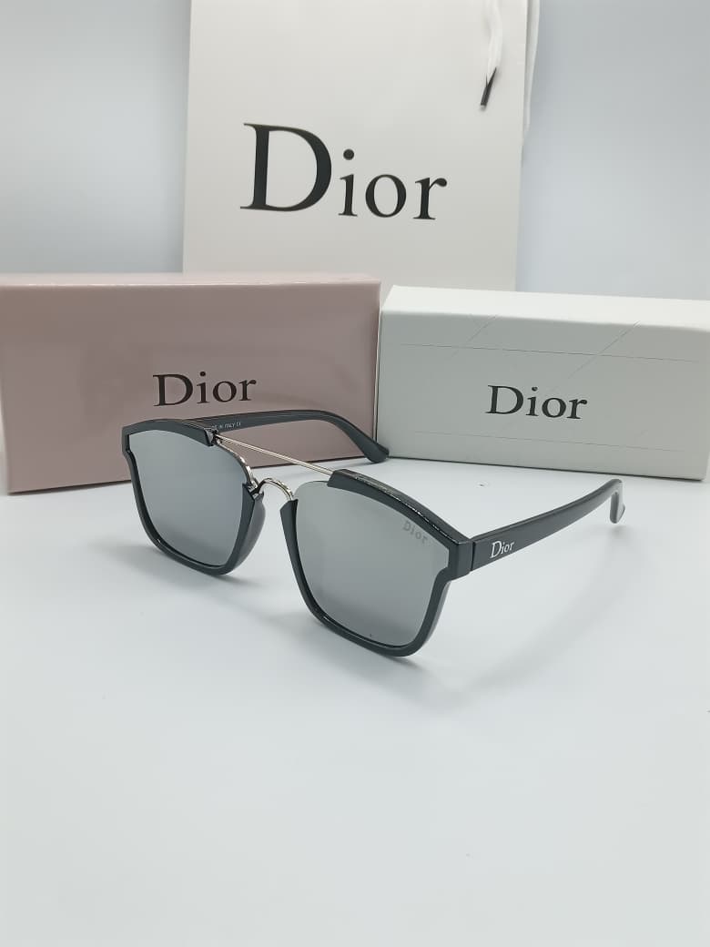 DIOR 001