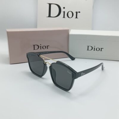 DIOR 002
