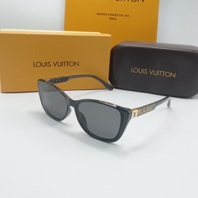 LOUIS VUITTON 011