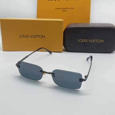 LOUIS VUITTON 012