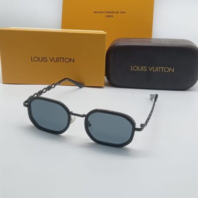 LOUIS VUITTON 018