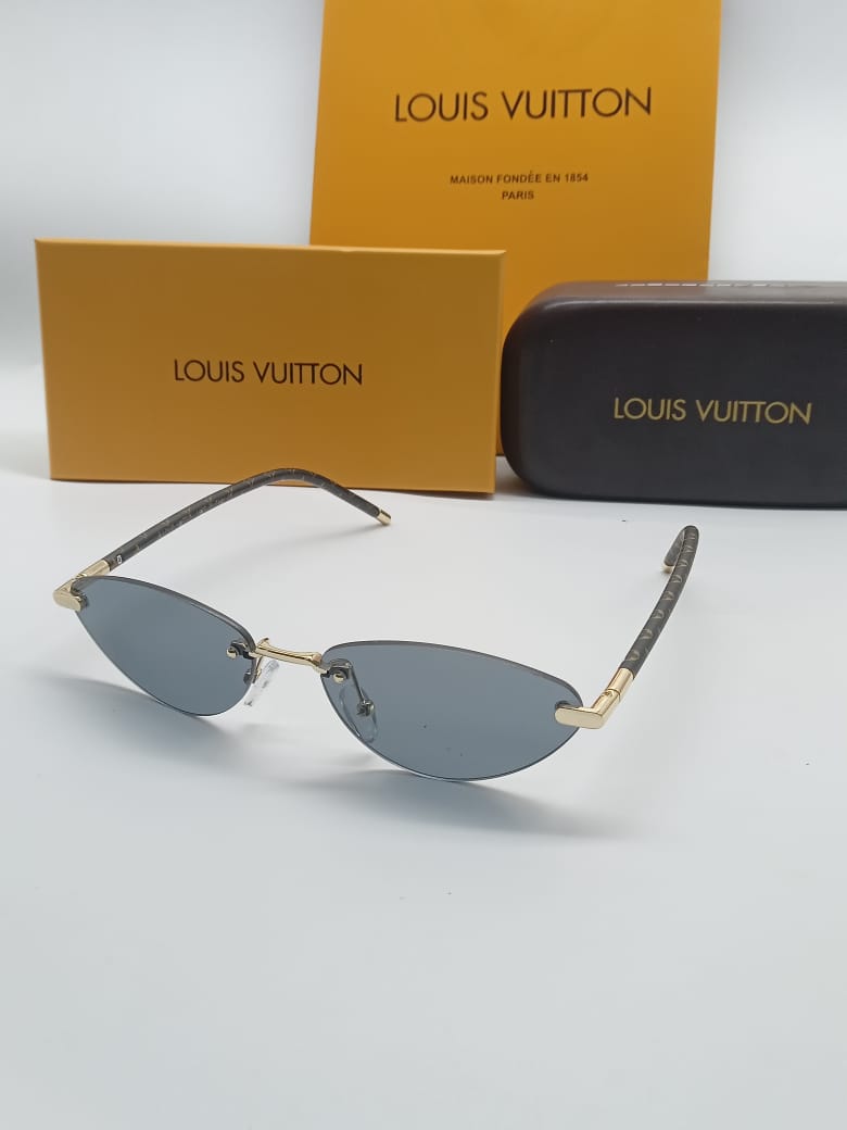 LOUIS VUITTON 021