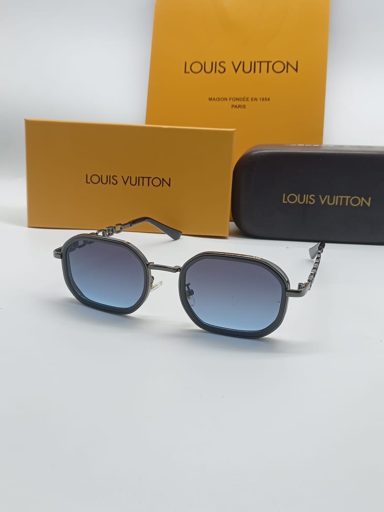 LOUIS VUITTON 026