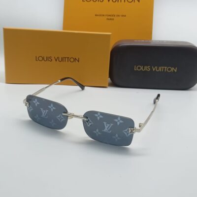 LOUIS VUITTON 030
