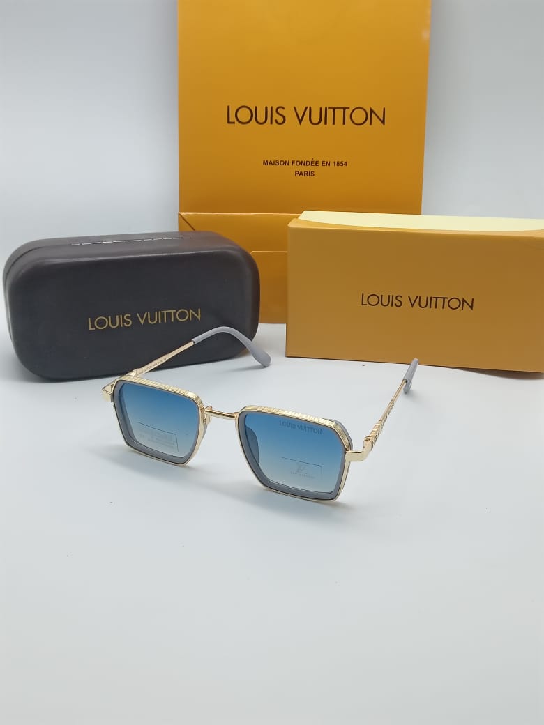 LOUIS VUITTON 032