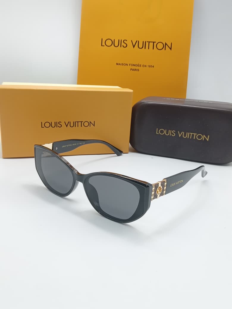 LOUIS VUITTON 005