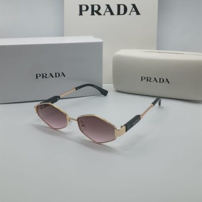 PRADA 017