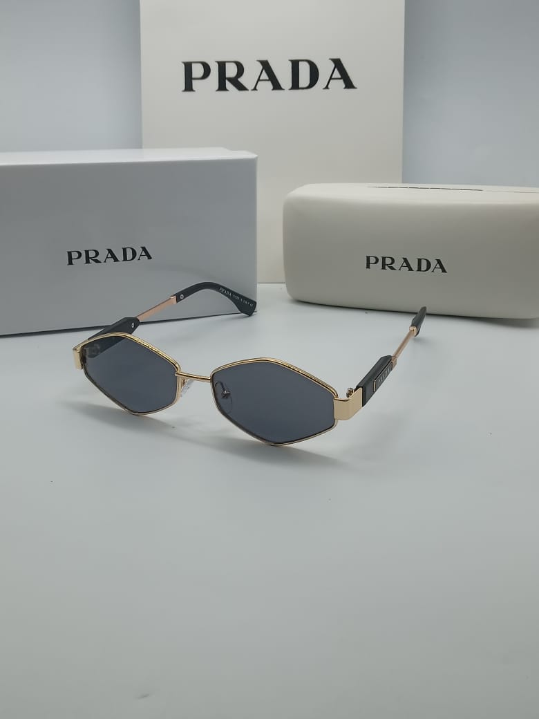 PRADA 025